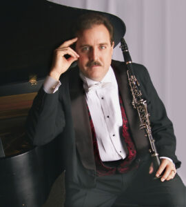 Michael Kissenger, a Clarinet and Saxophone teacher at Key to Music